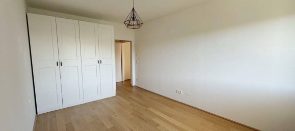 4 rooms Apartment in Vienna, Austria No. 177661 8