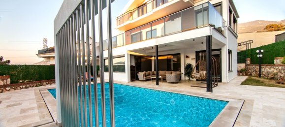 Villa 5+1 in Fethiye, Turkey No. 16618 18