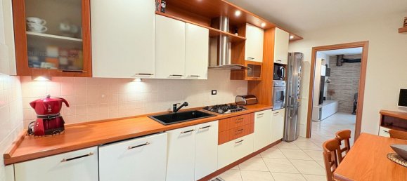 3غرفة شقة في Udine, Italy رقم 300075 5