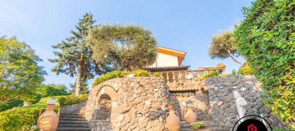4 bedrooms Villa in Rocca di Papa, Italy No. 148078 8