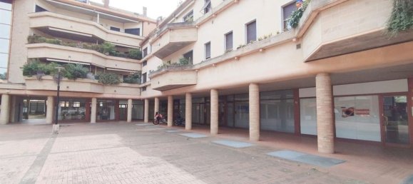 86m² Office in Nova Milanese, Italy No. 263027 2