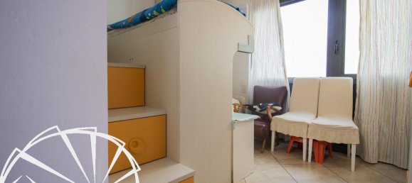 3 rooms Apartment in Prato, Italy No. 38744 11