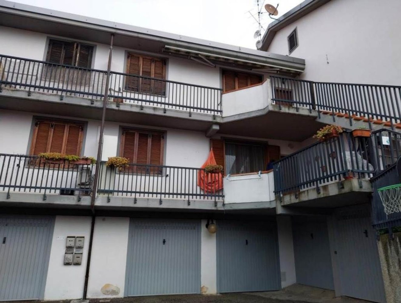 4 bedrooms Apartment in Reggello, Italy No. 344871