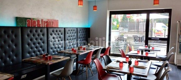 2 rooms Commercial property in Novara, Italy No. 64422 3