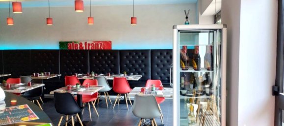 2 rooms Commercial property in Novara, Italy No. 64422 6