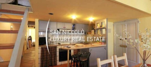 2 bedrooms Apartment in Florence, Italy No. 207305 4