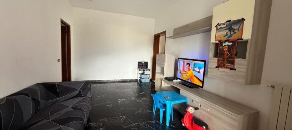 4 bedrooms House in Massa, Italy No. 334795 9