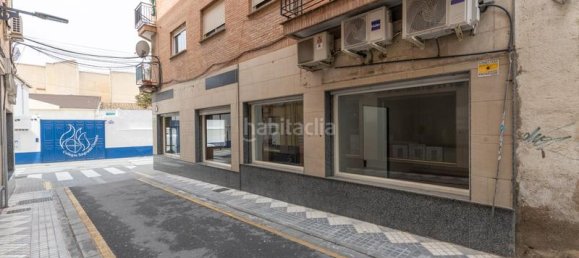 Propriété commerciale à Maracena, Spain 113m² No. 86407 16