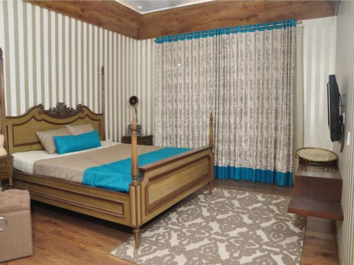 5 bedrooms House in Hyderabad, India No. 44486