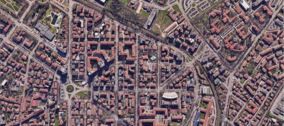 5 bedrooms Apartment in Mantua, Italy No. 381822 25