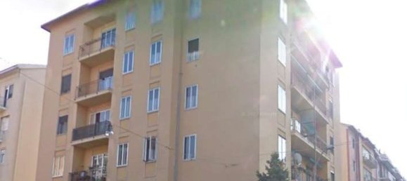 5 bedrooms Apartment in Mantua, Italy No. 381822 13