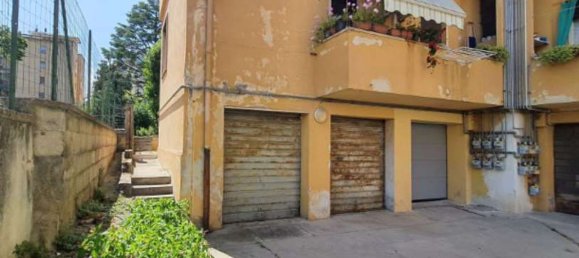 5 bedrooms Apartment in Mantua, Italy No. 381822 7