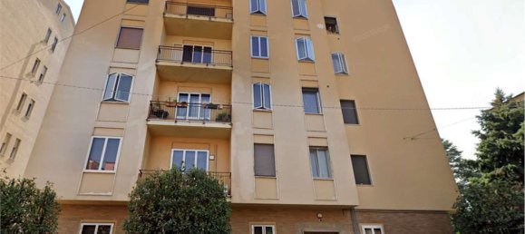 5 bedrooms Apartment in Mantua, Italy No. 381822 17