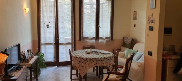 3 rooms Apartment in Moglia, Italy No. 13765 12