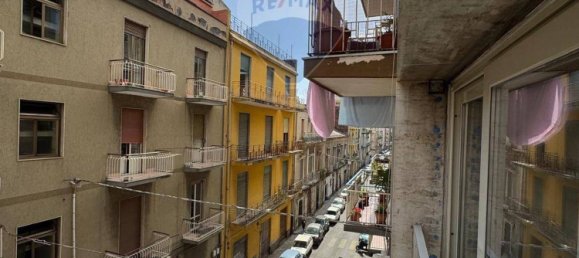 4 rooms Apartment in Catania, Italy No. 104859 13