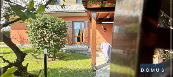 8غرفة فيلا في Arese, Italy رقم 37652 32