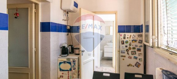 2 bedrooms Apartment in Catania, Italy No. 370008 4