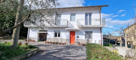 Casa de 6 divisões em Gradara, Italy N.º 13581 2