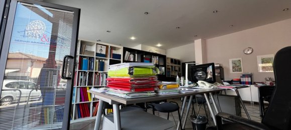 70m² Commercial property in Rome, Italy No. 160705 9