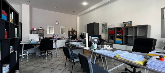 70m² Commercial property in Rome, Italy No. 160705 3