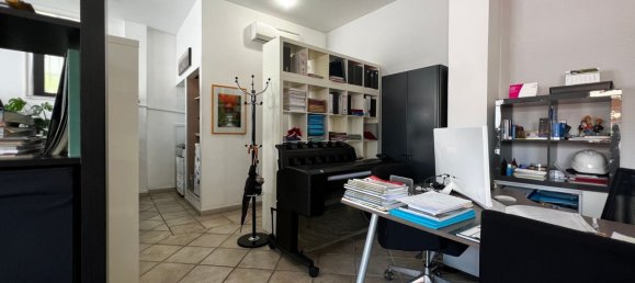 70m² Commercial property in Rome, Italy No. 160705 8