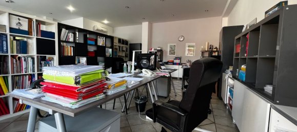 70m² Commercial property in Rome, Italy No. 160705 5