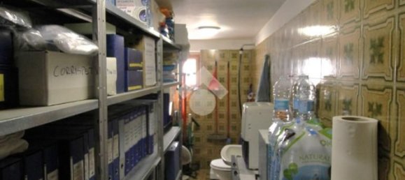 Lagerhaus in Trana, Italy 300m², Nr. 111064 8