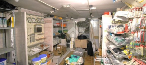 Lagerhaus in Trana, Italy 300m², Nr. 111064 14