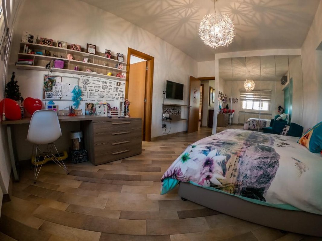 5 bedrooms Villa in Limassol, Cyprus No. 13142