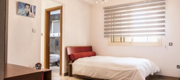 5 bedrooms Villa in Limassol, Cyprus No. 13142 2