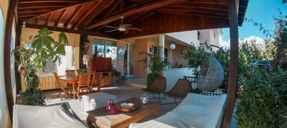 5 bedrooms Villa in Limassol, Cyprus No. 13142 14