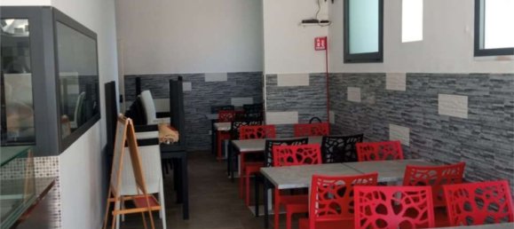 80m² Commercial property in Minturno, Italy No. 374671 12