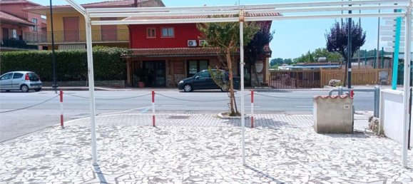 80m² Commercial property in Minturno, Italy No. 374671 2