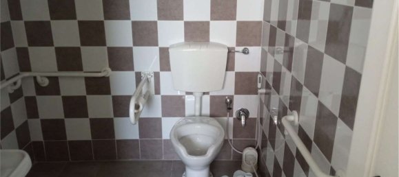 80m² Commercial property in Minturno, Italy No. 374671 18