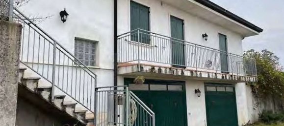 10-salle Villa à Roverbella, Italy No. 298745 3