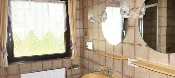 6 rooms Townhouse in Schwandorf, Germany No. 269863 5