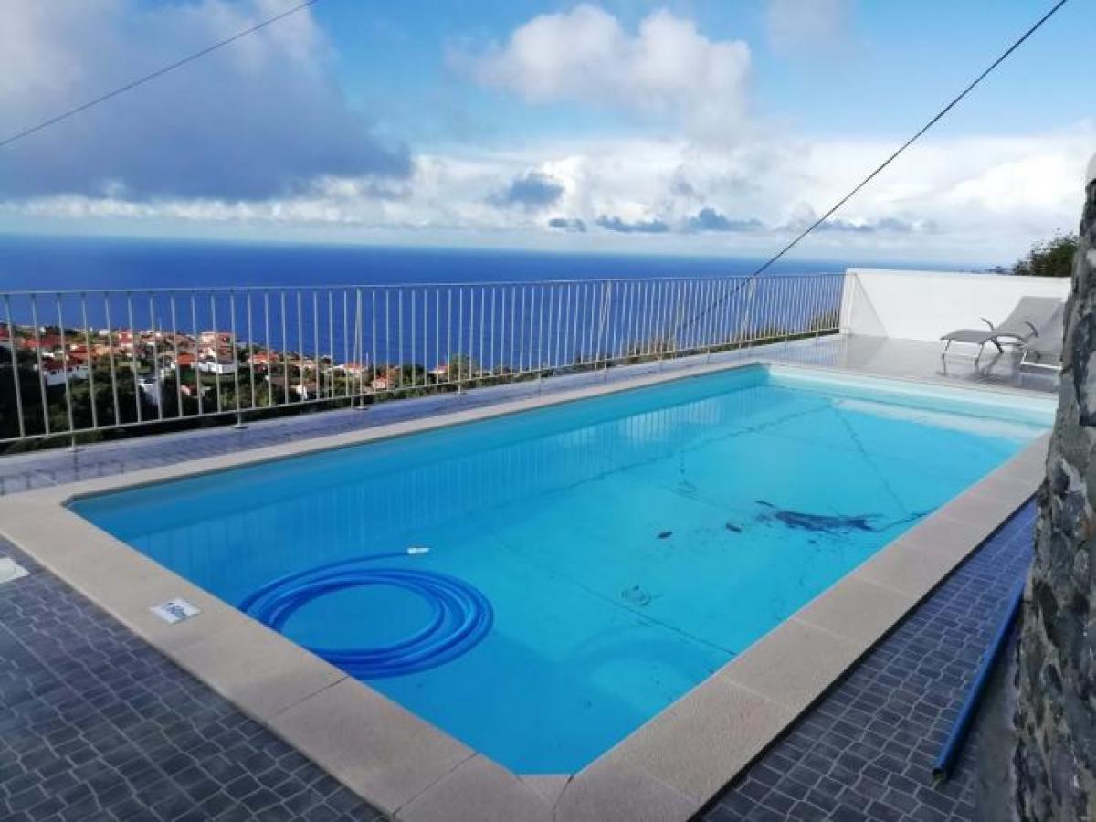3 bedrooms Villa in Calheta, Portugal No. 280