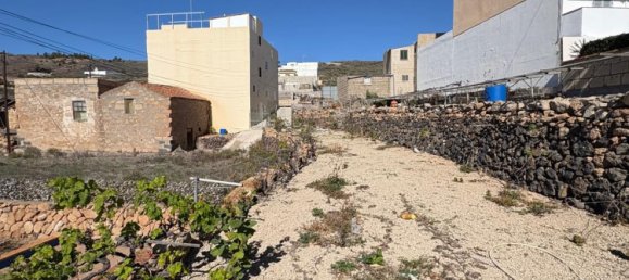 3 bedrooms House in Granadilla de Abona, Spain No. 188169 18