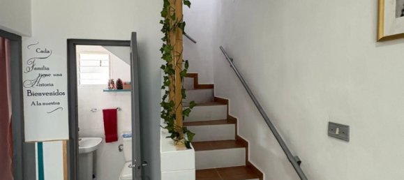 3 bedrooms House in Granadilla de Abona, Spain No. 188169 2