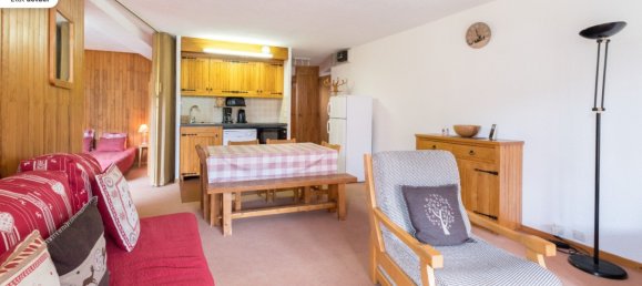 2 bedrooms Apartment in Les Allues, France No. 272 3