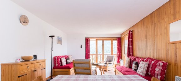 2 bedrooms Apartment in Les Allues, France No. 272 2