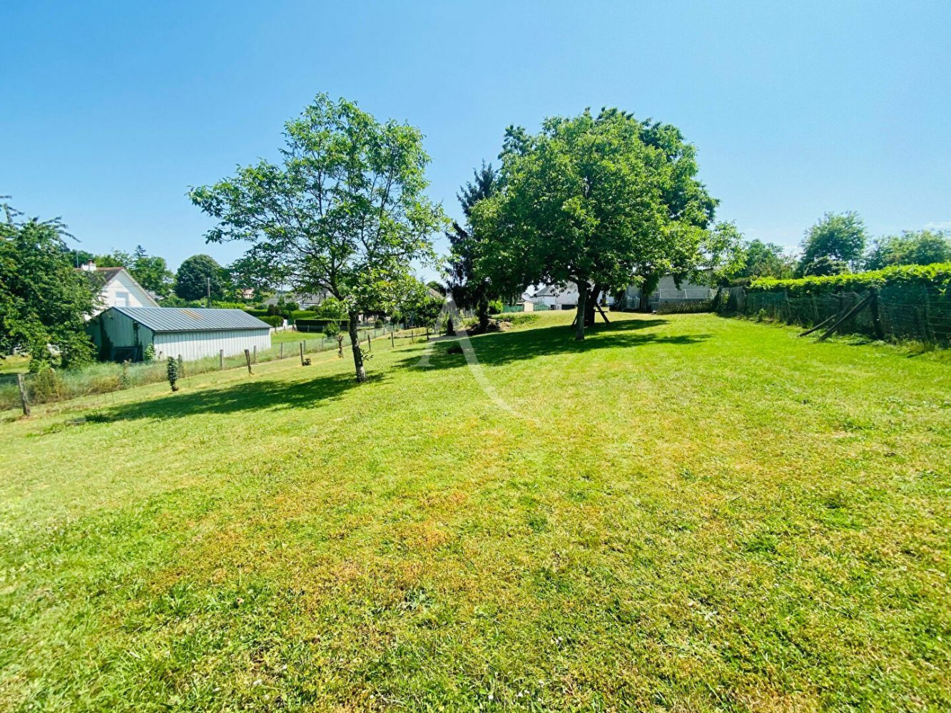  Land in Chateau-Renault, France No. 82577