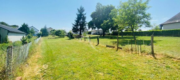  Land in Chateau-Renault, France No. 82577 3