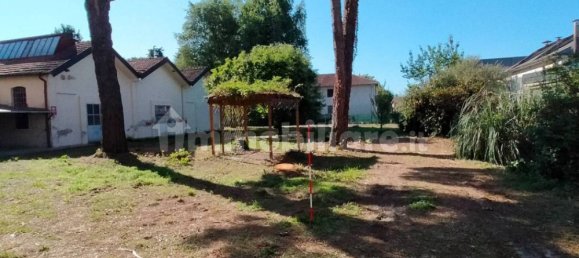 3 bedrooms House in Cassano Magnago, Italy No. 263546 23