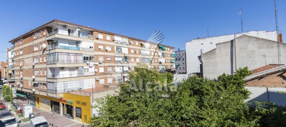 Dúplex de 4 dormitorios en Torrejón de Ardoz, Spain No. 175564 25