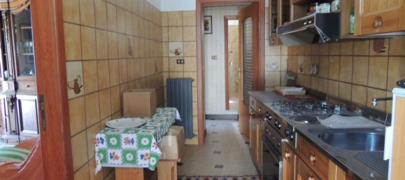 3 rooms Apartment in Capestrano, Italy No. 283200 14