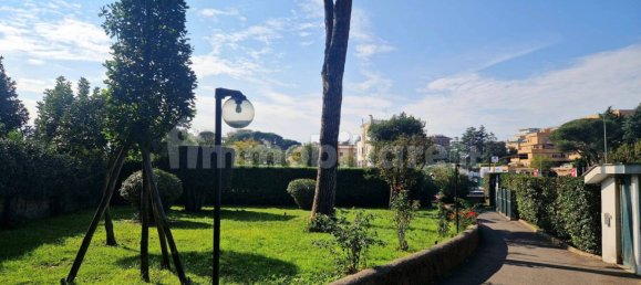 2 bedrooms Apartment in Rome, Italy No. 276382 17