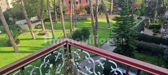 2 bedrooms Apartment in Rome, Italy No. 276382 9