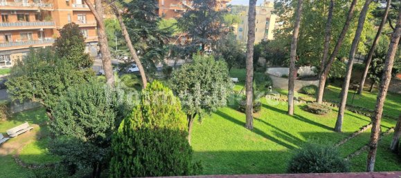 2 bedrooms Apartment in Rome, Italy No. 276382 13
