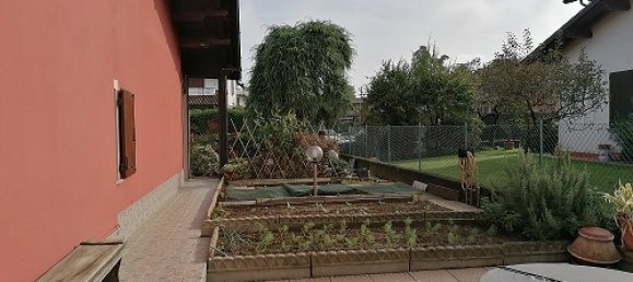 3 Schlafzimmer Villa in Vaiano Cremasco, Italy, Nr. 66810 10